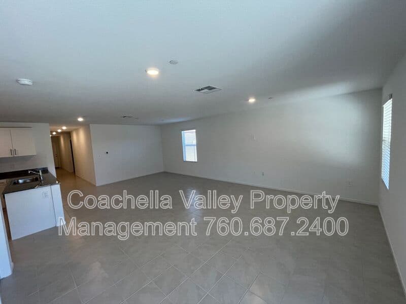 Indio House: 79225 Valor Ln