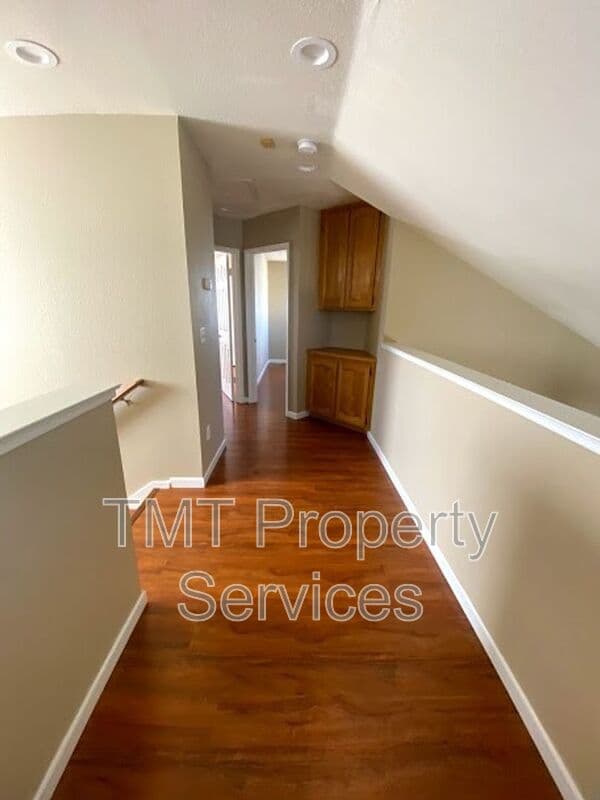 Sacramento House: 1 Windance Ct