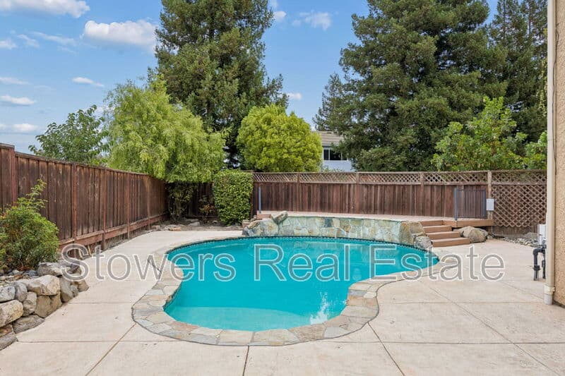 Pleasanton House: 3144 Joanne Circle