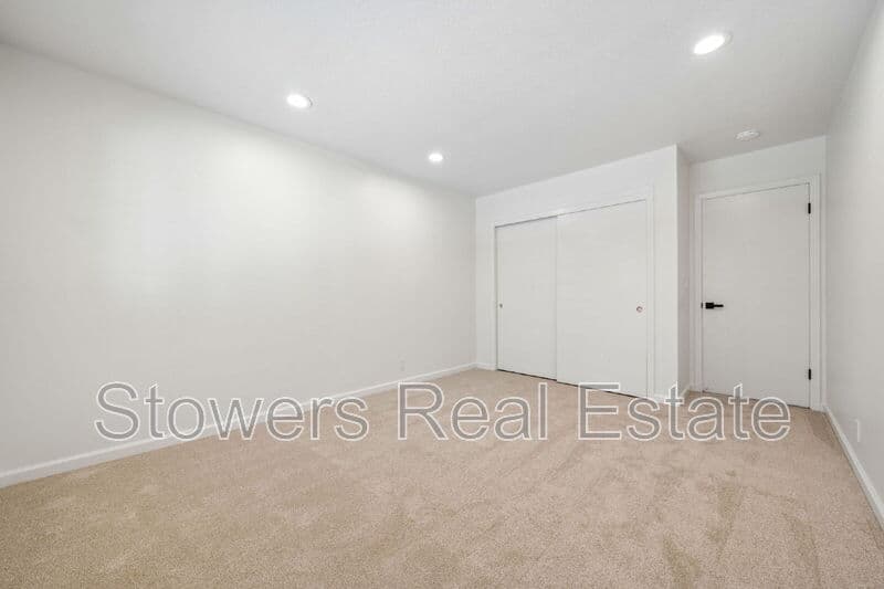 Danville House: 132 Glen Ct