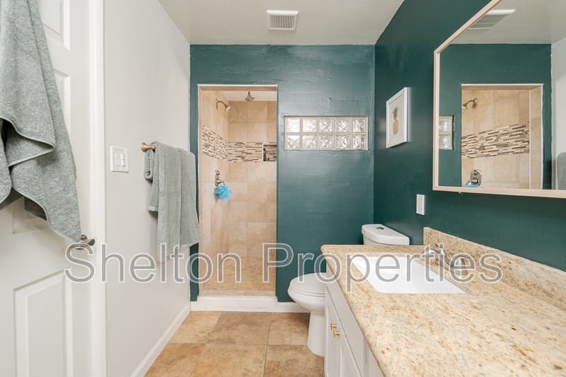 Phoenix House: 1731 W Highland Ave