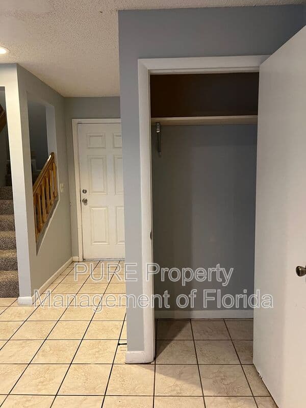 Ocala House: 629 NE 28th Avenue