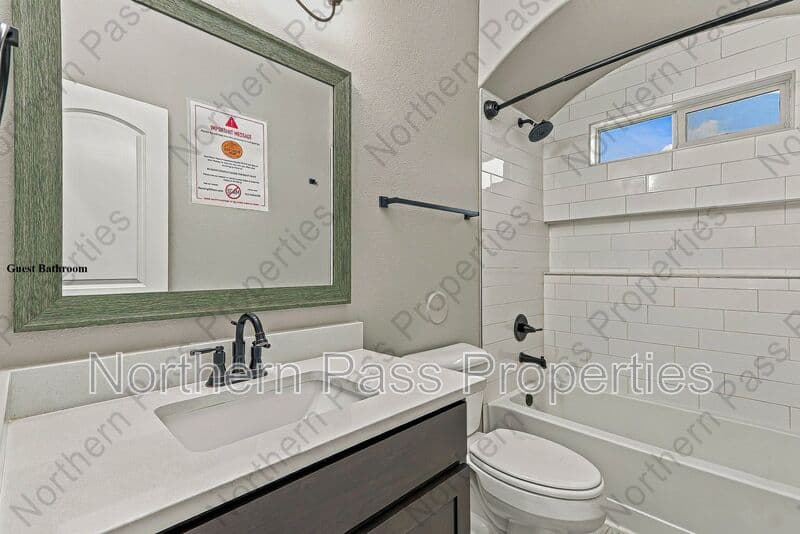El Paso House: 281 Newquay