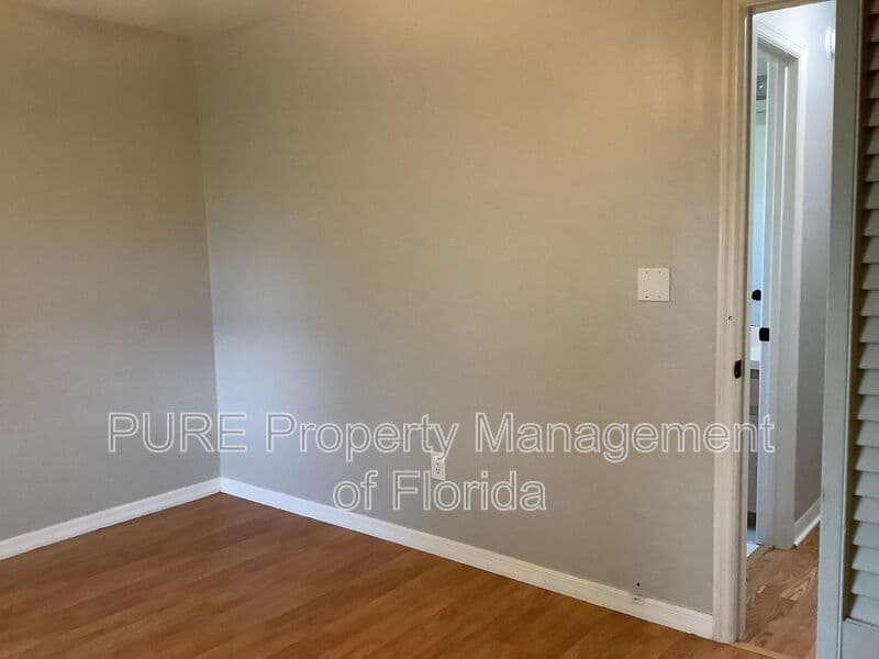 Ocala House: 16 Almond Terrace