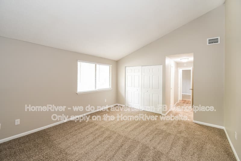 Jacksonville House: 3479 Docksider Dr S