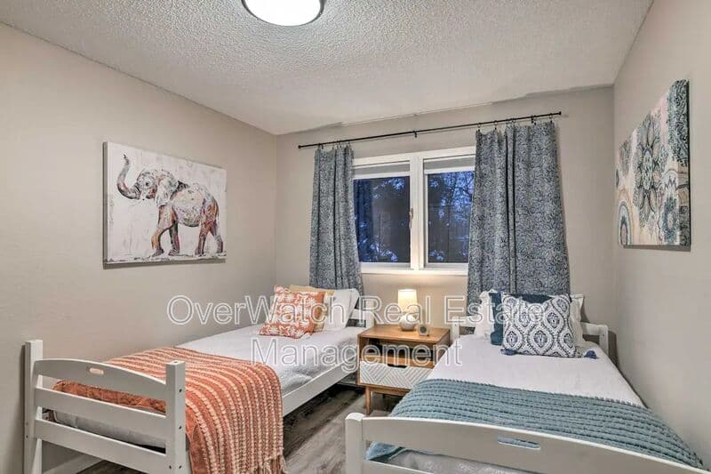 Anchorage Condo: 5125 Rhyner Court