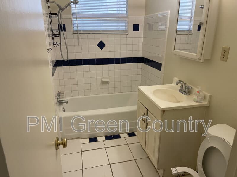 Tulsa House: 5430 North Frankfort Place