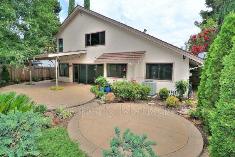 Gold River House: 2173 Roaring Camp Drive