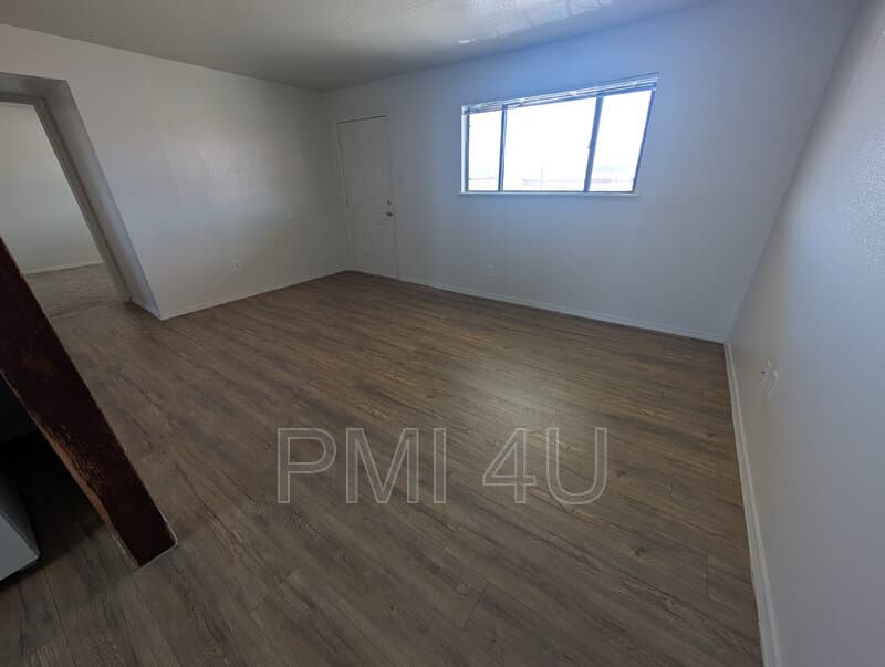 Belen Condo: 118 South Main St Unit#9