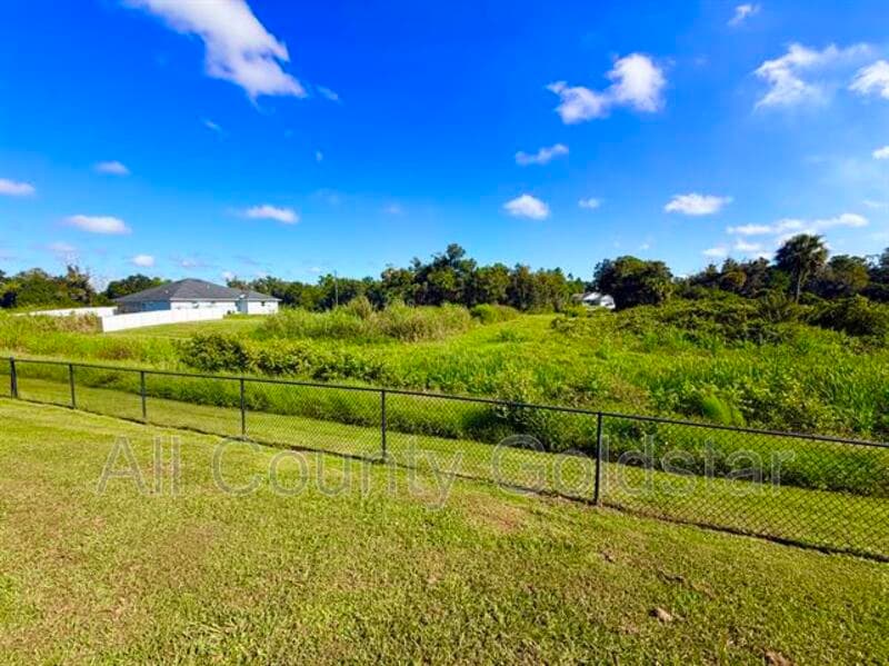 North Port House: 4443 Cinderella Cir