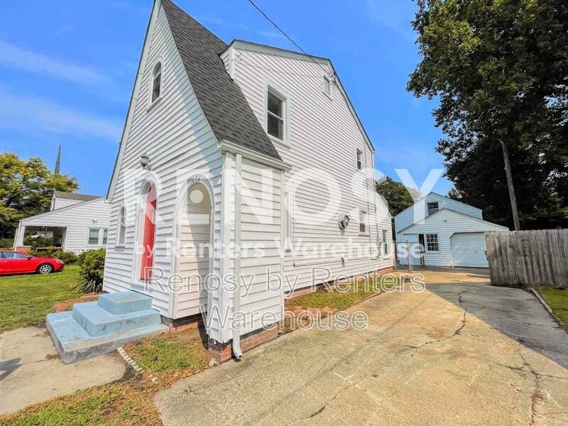 Norfolk House: 1084 Norview Avenue