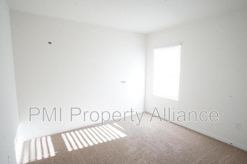 Davenport House: 908 Brooklet Dr