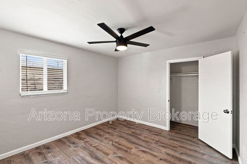 Phoenix House: 3302 W. Solano Dr. South