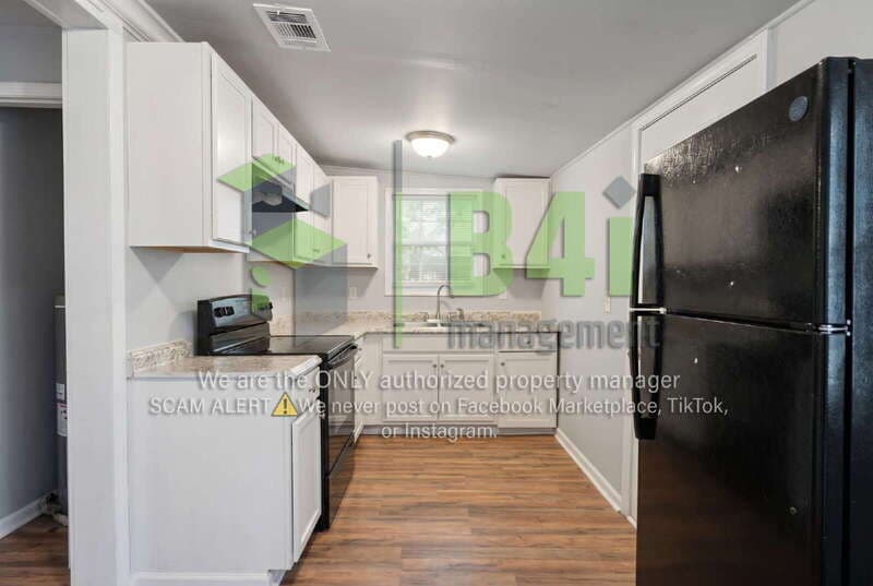 LaGrange House: 934 Motley Street