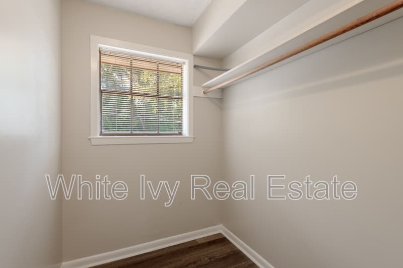 Huntsville Condo: 818 University Ave