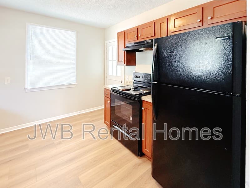 Jacksonville House: 2604 Lowell Ave
