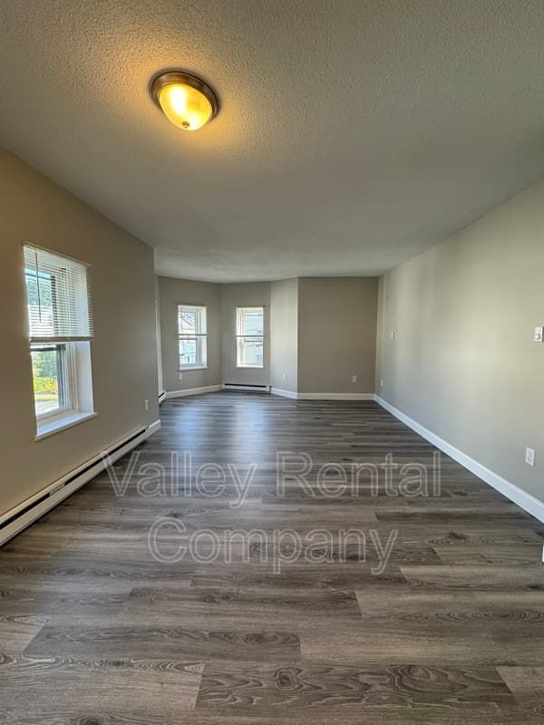 Northampton Condo: 18 Orchard Street - 2