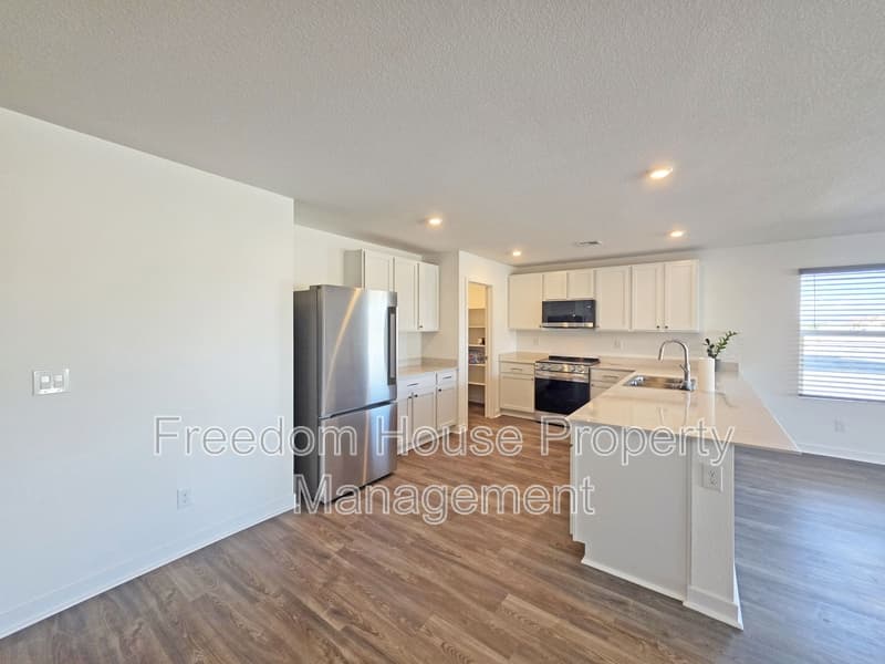 Pahrump House: 766 Makenna Rain Drive