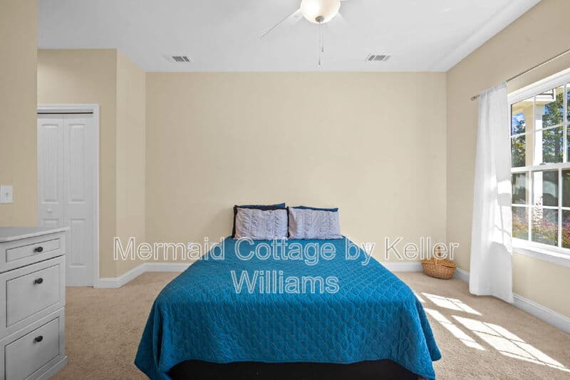 Beaufort Townhome: 222 Admiration Avenue