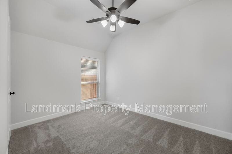 Mansfield House: 1822 Buckeye Lane