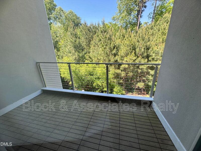 Durham House: 4016 Southpoint Landing