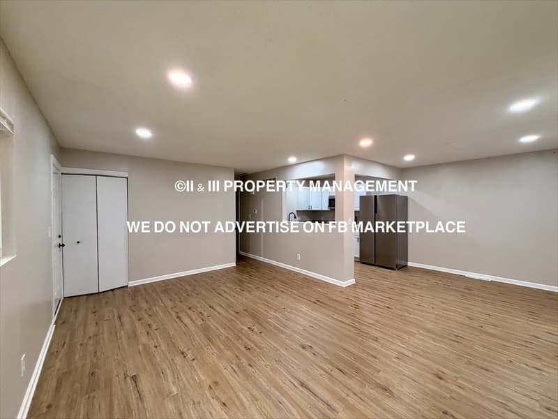 Overland Park House: 8327 Grandview Lane