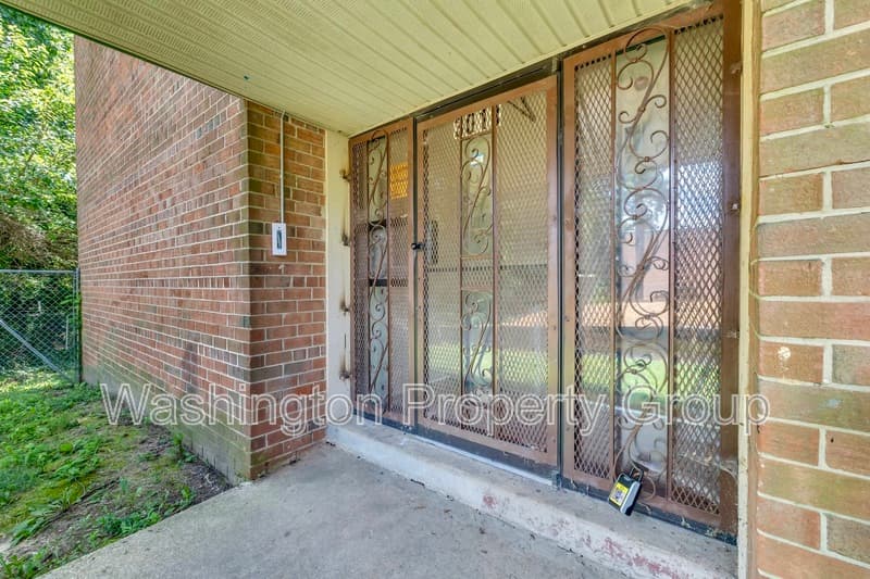 Temple Hills Condo: 3011 Southern Ave