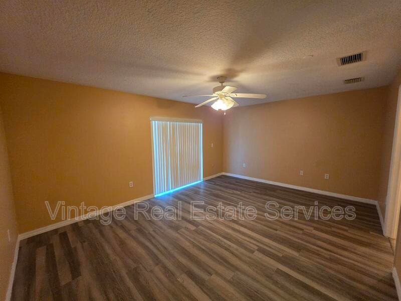 Brandon House: 2425 Middleton Grove Dr