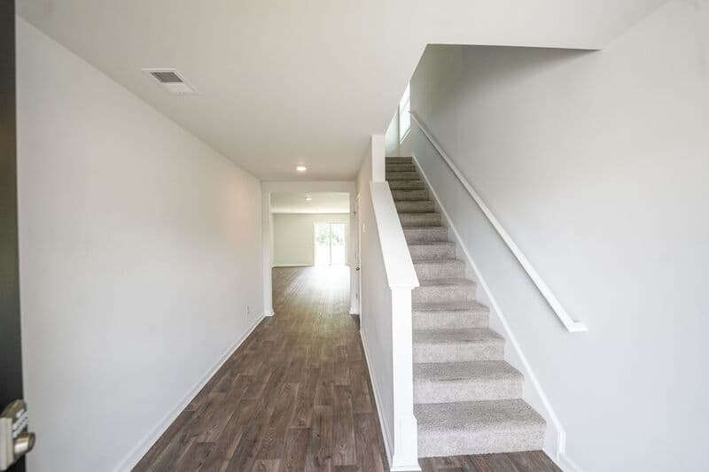 Bloomingdale House: 459 Coconut Dr