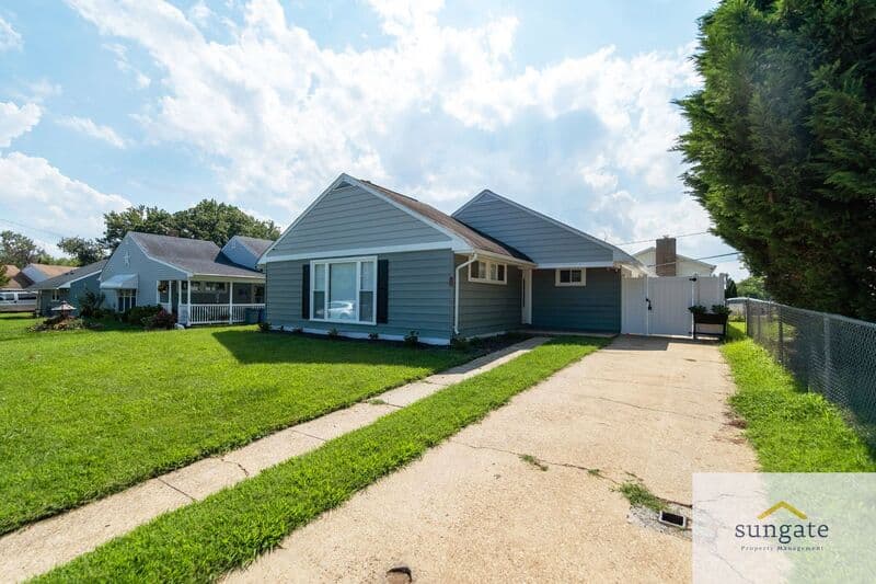 Rosedale House: 1908 Wilhelm Ave