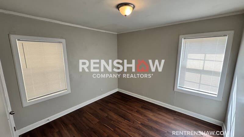 Memphis House: 2303 Longstreet Dr
