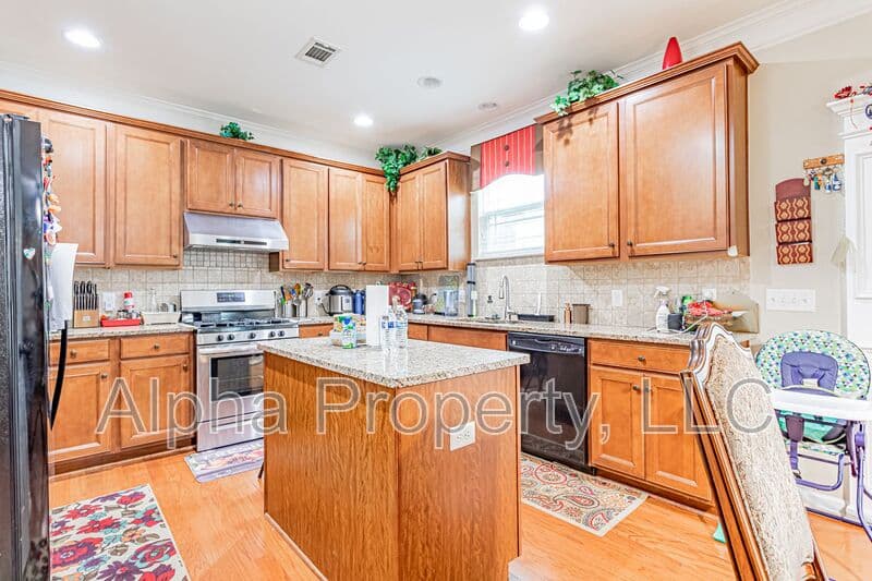 Greer House: 3 Keelin Ln