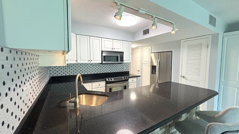 Daytona Beach Condo: 1437 North Atlantic Avenue