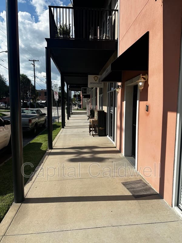 Tampa House: 2002 E 5th Ave