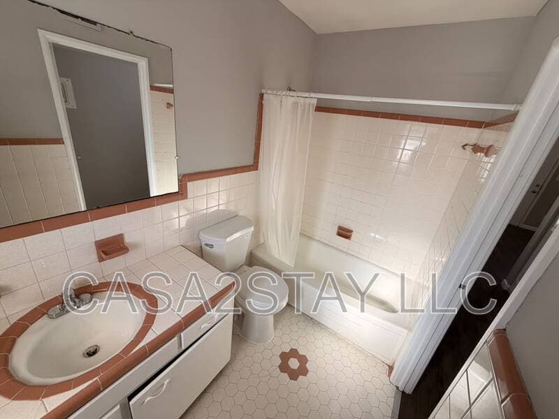 Louisville Condo: 1724 Tempest Way