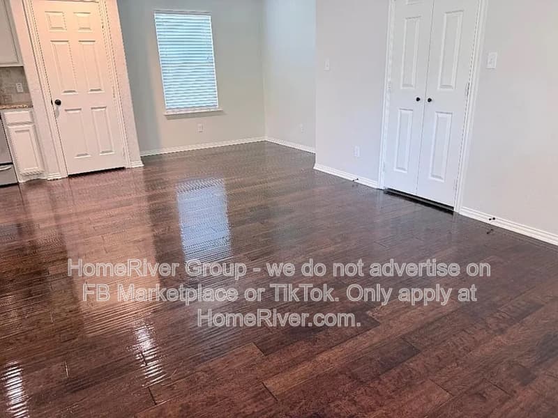 Sherman House: 3017 N Hickory St