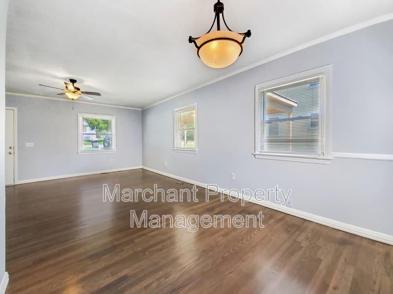 Greenville House: 25 Collinson Road
