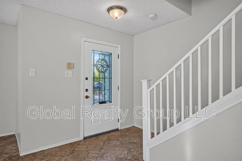 Converse House: 7702 Fairton Pl