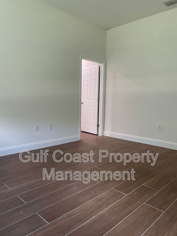 Lehigh Acres House: 126 Viewpoint Drive