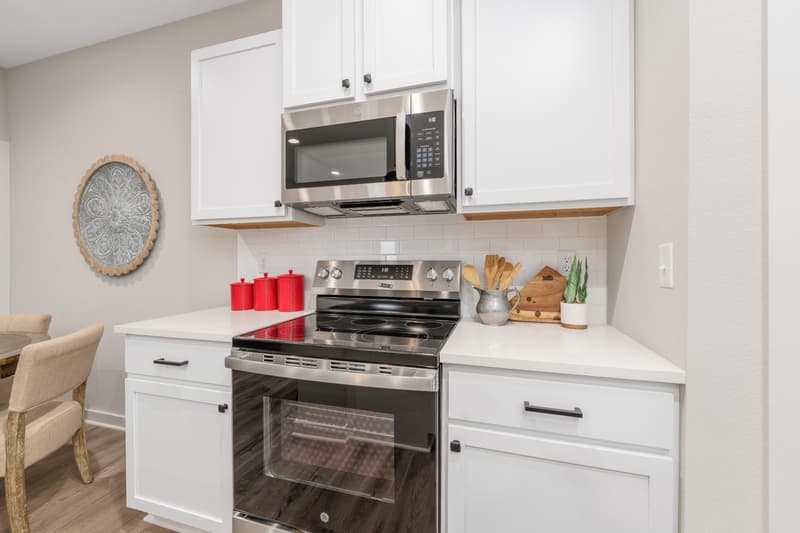 Wichita House: 2865 S Cedar Crest Ct Unit 200