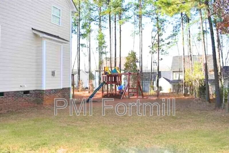 Rock Hill House: 2011 Hayes Drive
