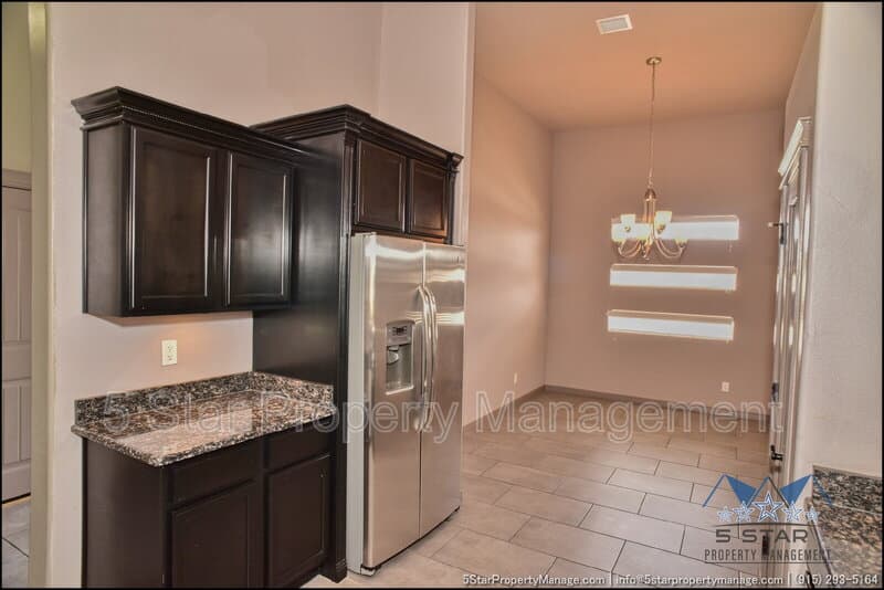 El Paso House: 14373 High Rock Drive !!