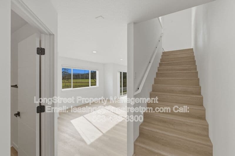 Philomath Townhome: 800 S 19th St