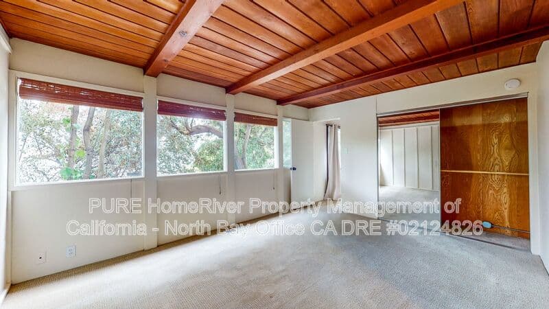 Sausalito Condo: 25 Woodward Avenue