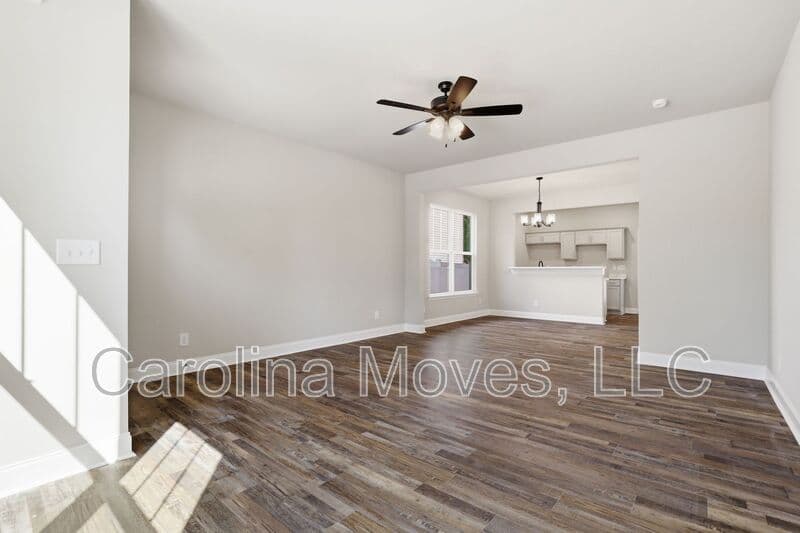 Greenville Townhome: 19A Scott St.