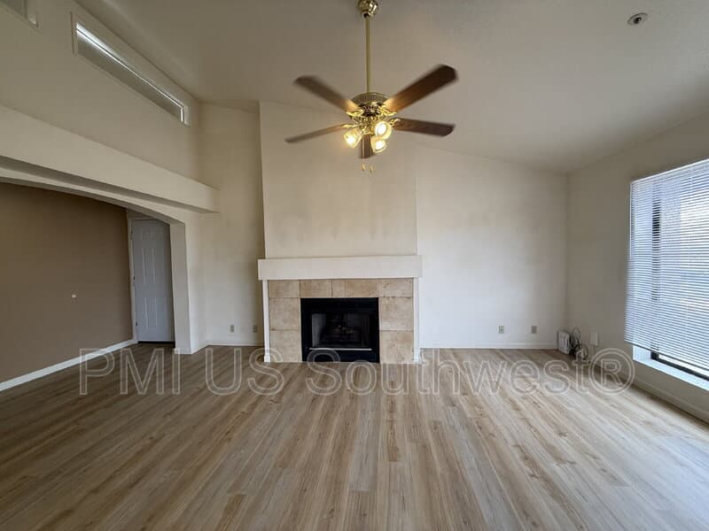 Bullhead City Condo: 1611 Highway 95