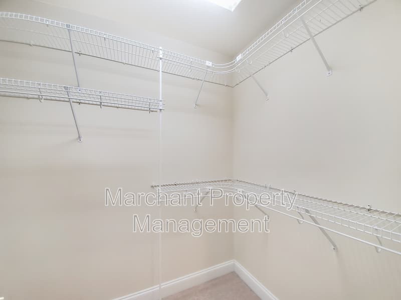 Greenville House: 11 Tupelo Court