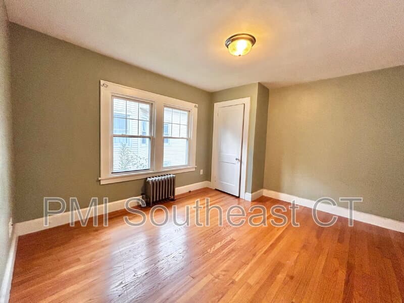 New London Condo: 25 Rogers St