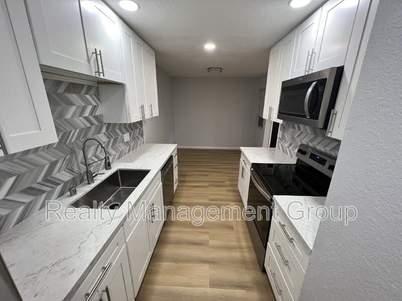 El Cajon Condo: 1013 Sunshine Ave