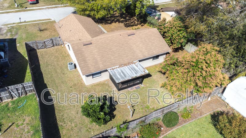 Winter Haven House: 1611 High Point Court Southwest
